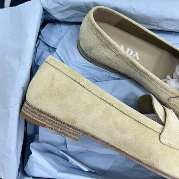 Prada Women’s Loafers⛈️🐡 - Picture 6 of 8
